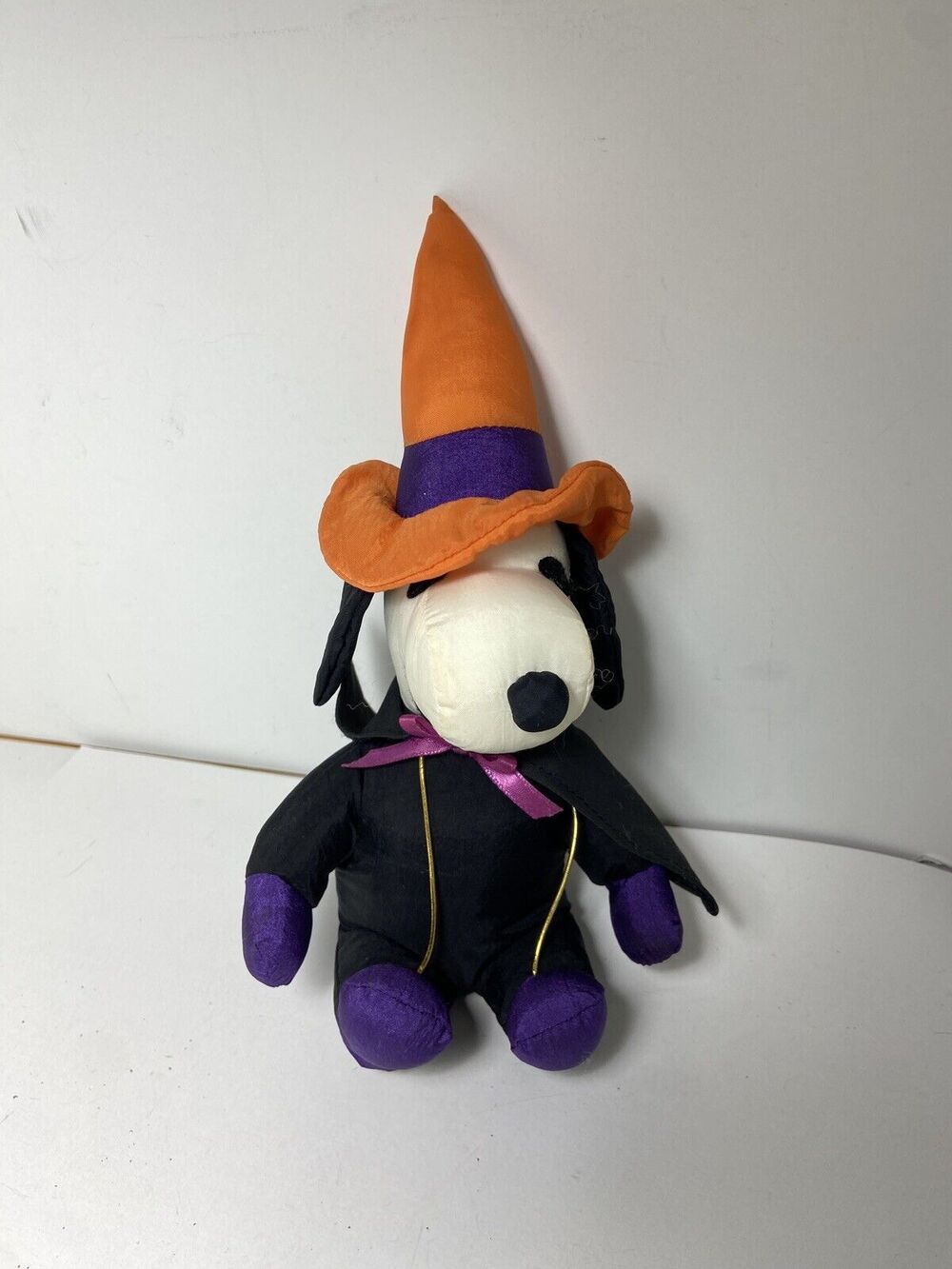 Whitman's Peanuts SNOOPY Trick or Treater & Witch Stuffed Plush Toys Preowned 9" - Picture 2 of 4